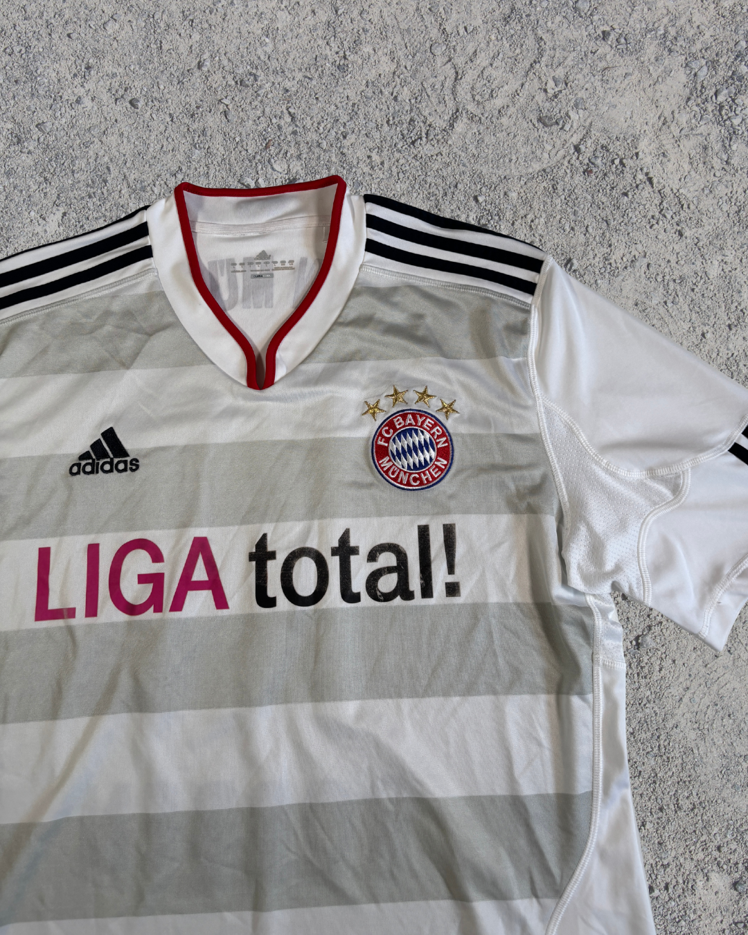 FC Bayern Trikot Auswärts Robben (L)  