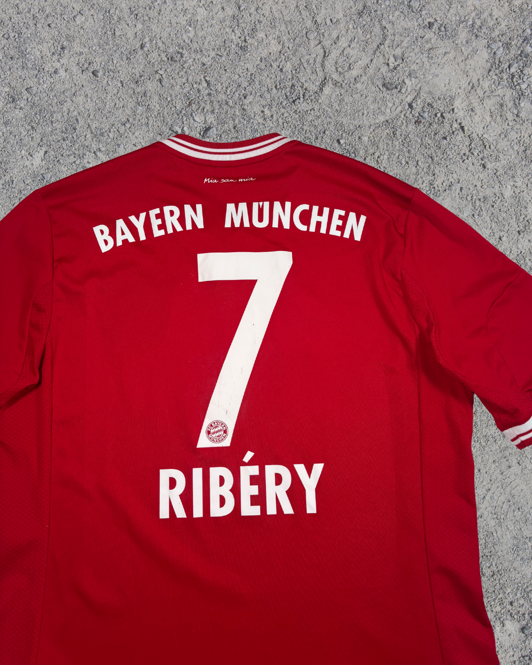 FC Bayern Trikot Ribery (L)