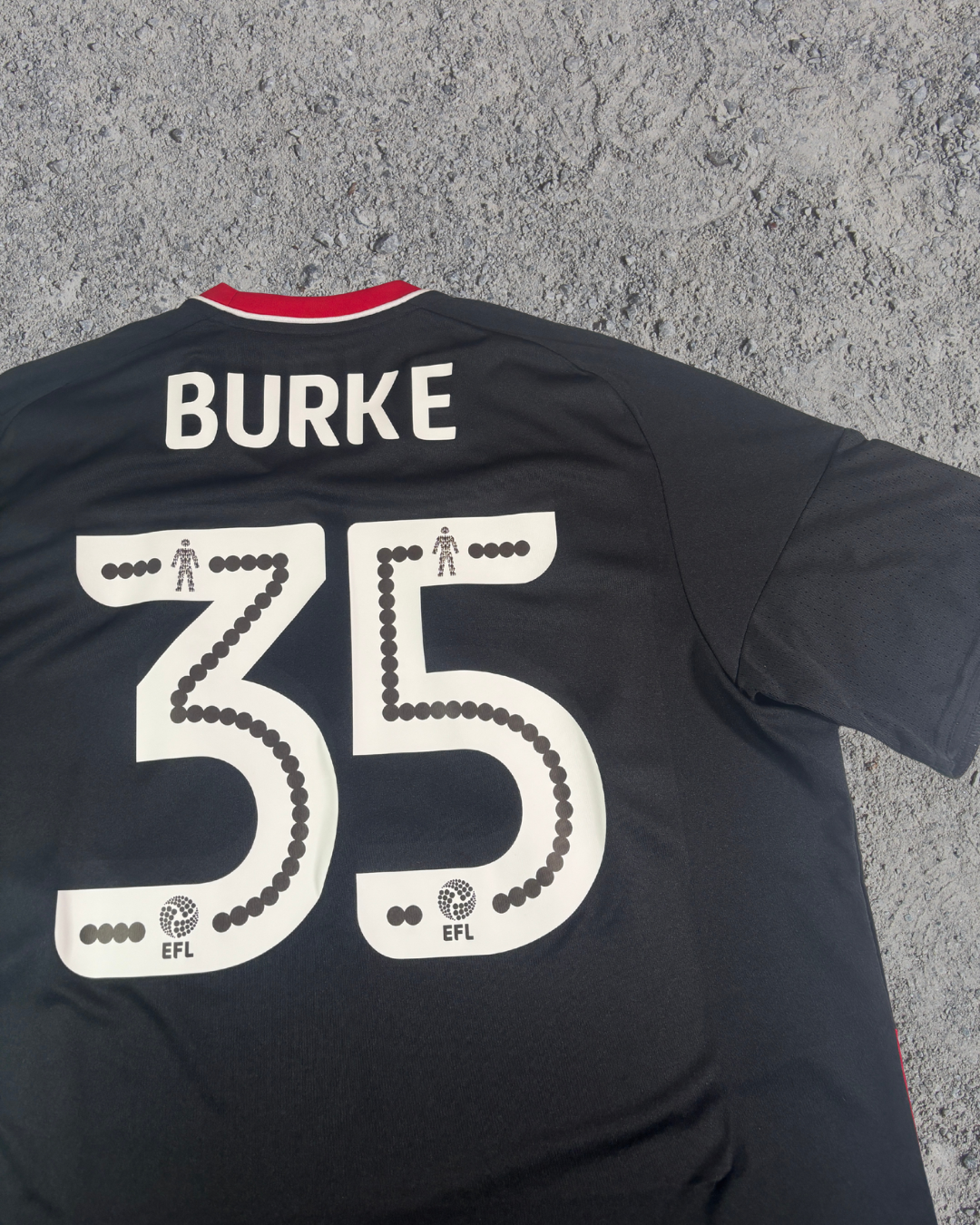 Nottingham Forrest Trikot Auswärts Burke (XL)