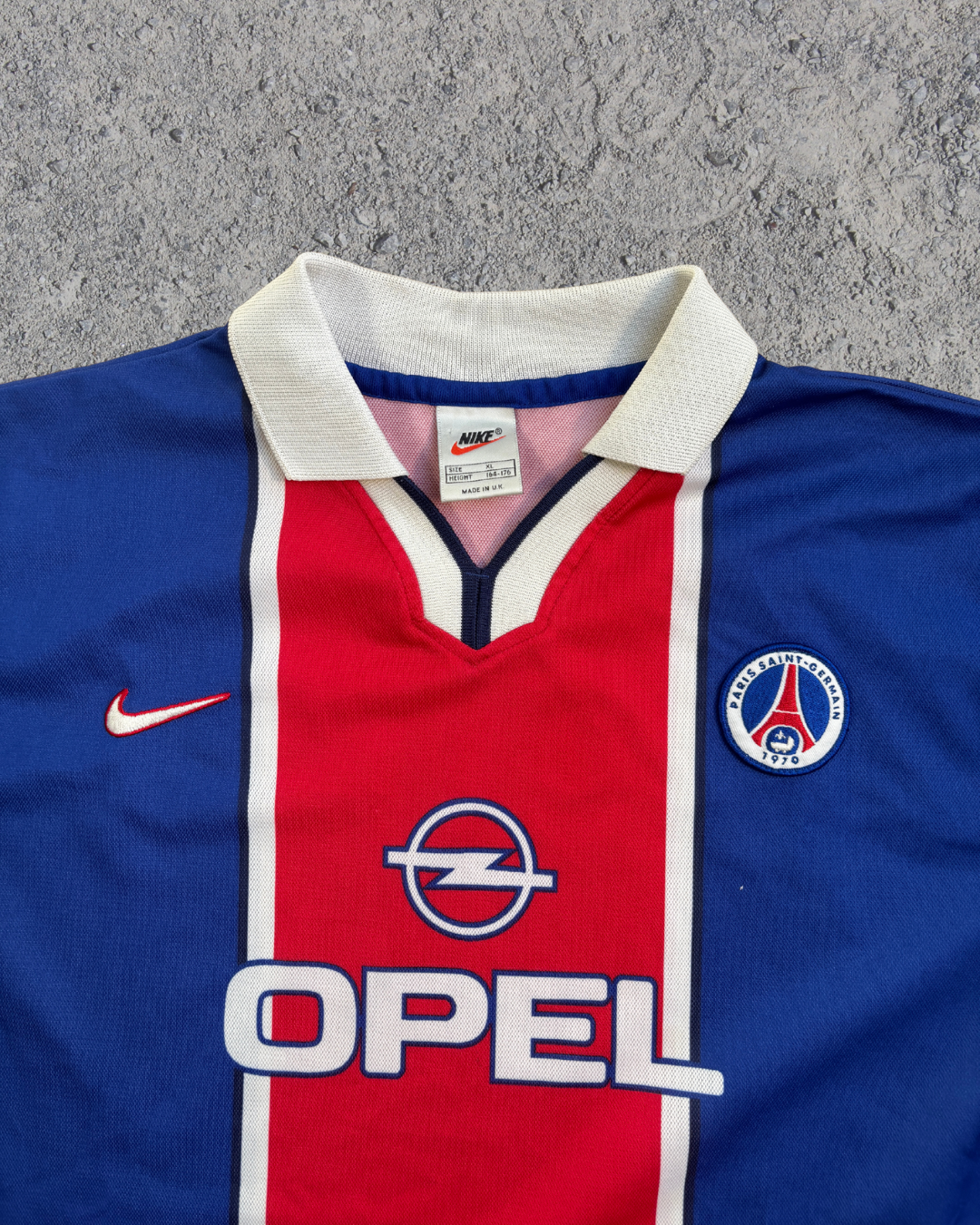 Paris Saint-Germain Trikot (176) Paris Saint-Germain Trikot (176)