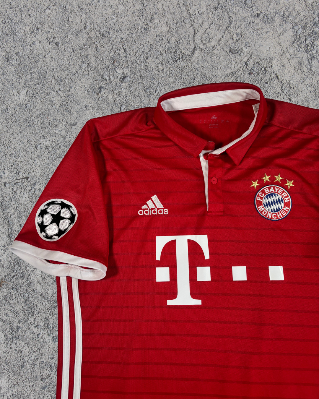 FC Bayern Trikot Alonso (L) 