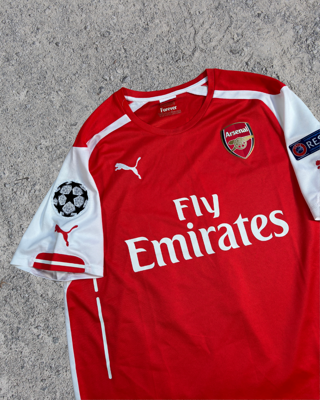 Arsenal Trikot Özil (L) Arsenal Trikot Özil (L)