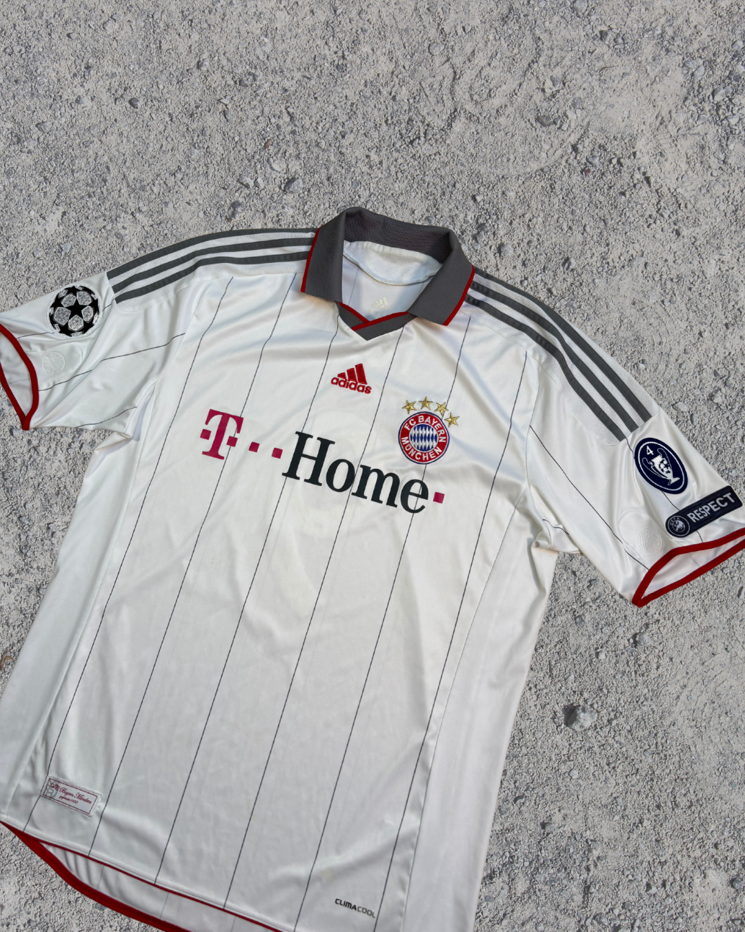 FC Bayern Trikot Drittes Toni (XL) FC Bayern Trikot Drittes Toni (XL)
