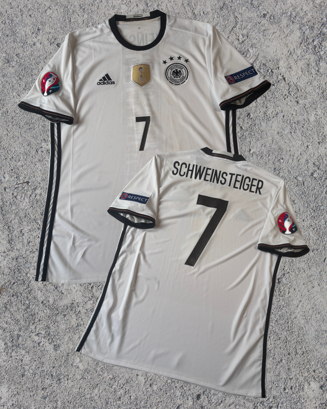 Deutschland Trikot Schweinsteiger (L) 
