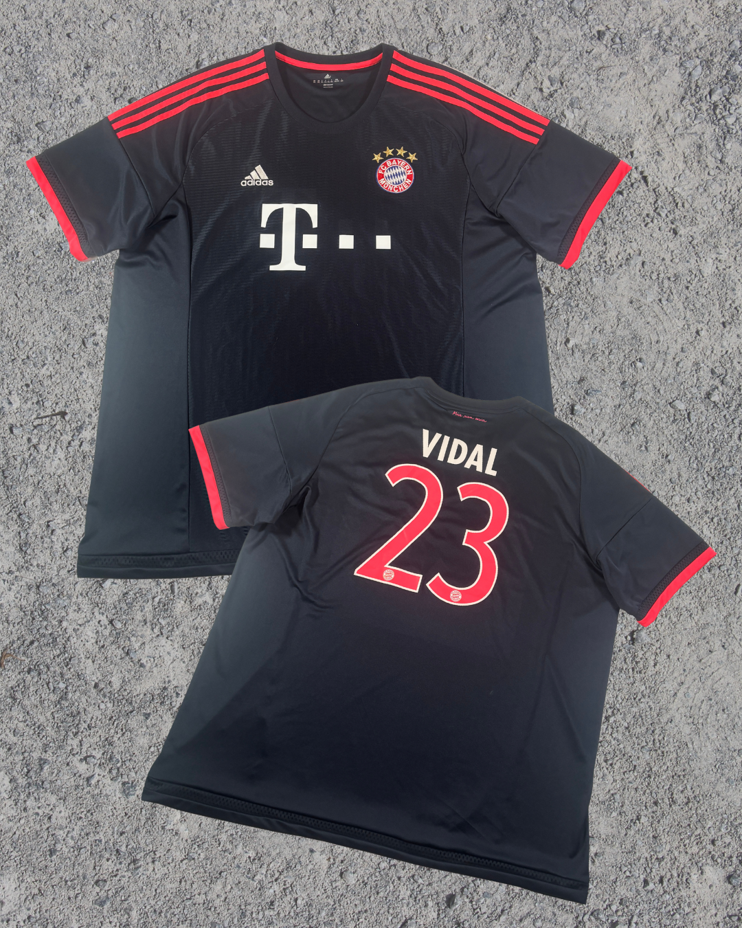 FC Bayern Trikot Drittes Vidal (XXL)  