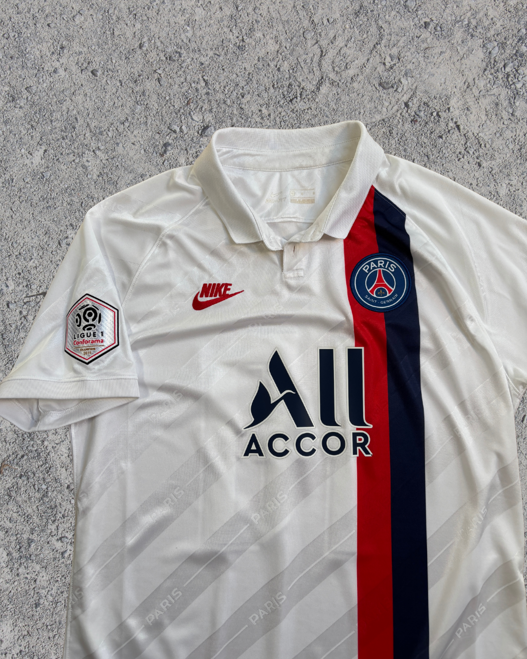 Paris Saint-Germain Trikot Drittes Neymar (L) Paris Saint-Germain Trikot Drittes Neymar (L)