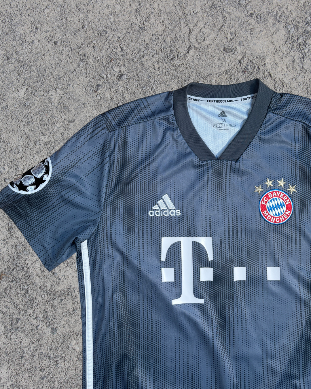 FC Bayern Trikot Drittes Ribery (M) FC Bayern Trikot Drittes Ribery (M)