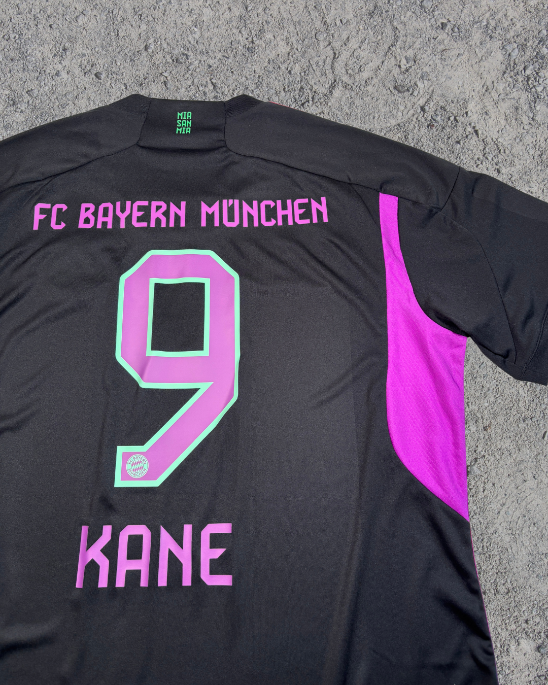 FC Bayern Trikot Auswärts Kane (XL) 